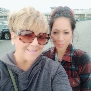 Meet your Posher, Anna